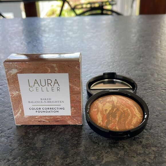Laura Geller Other - Laura Geller Baked Balance-N-Brighten Color Correcting Foundation in Toffee